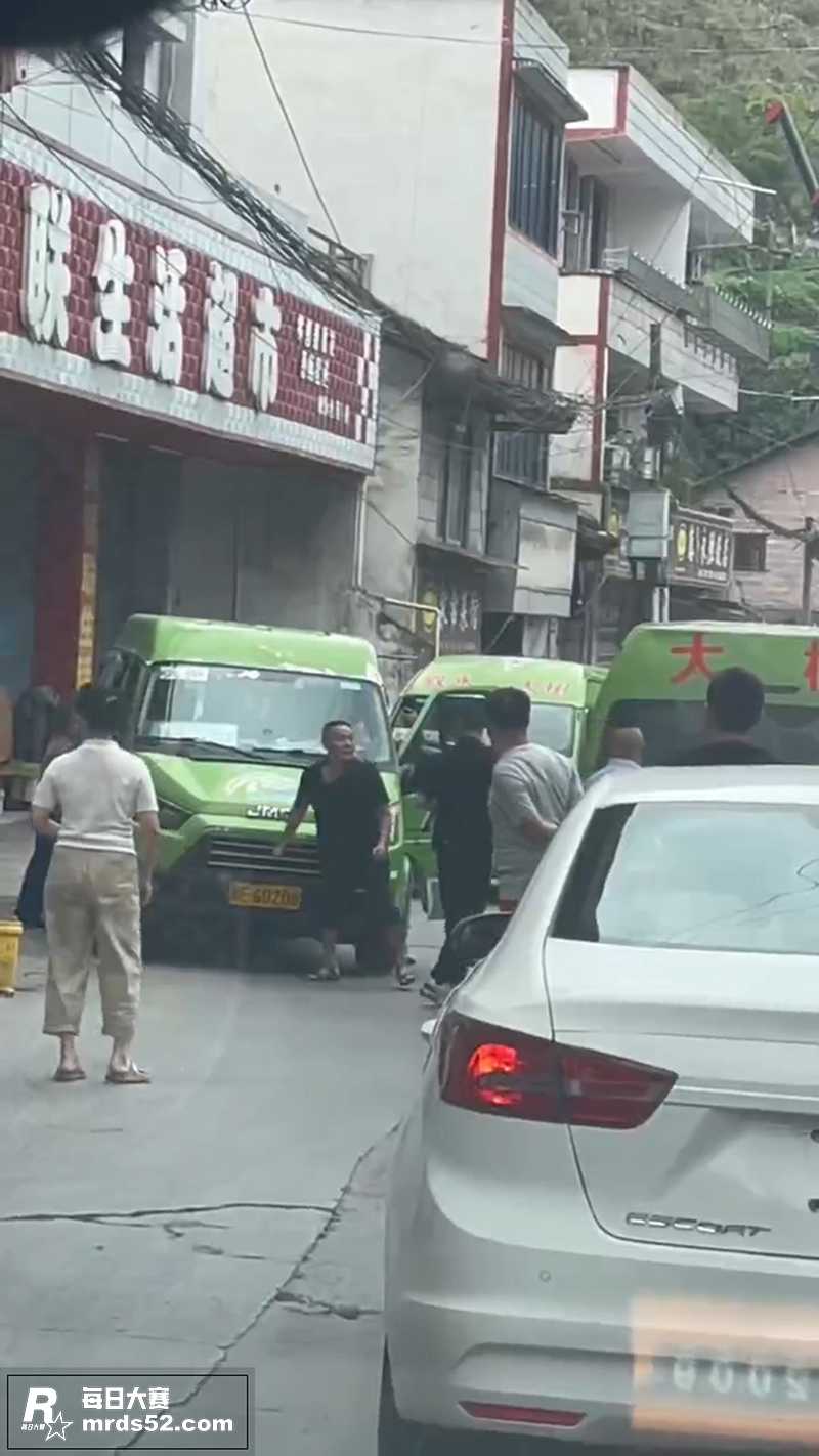 泸州叙永 街头拳王争相关图片2