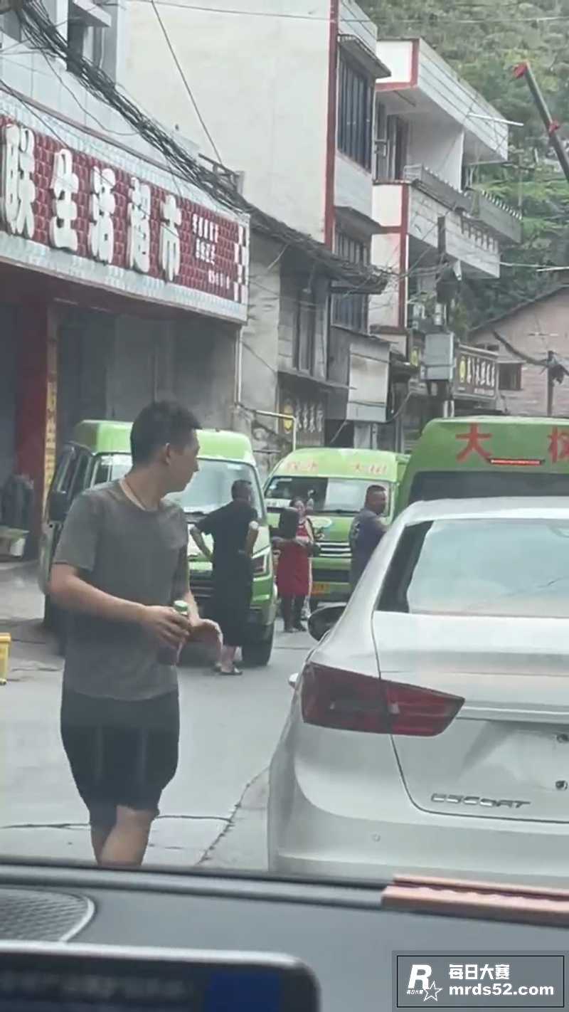 泸州叙永 街头拳王争相关图片5