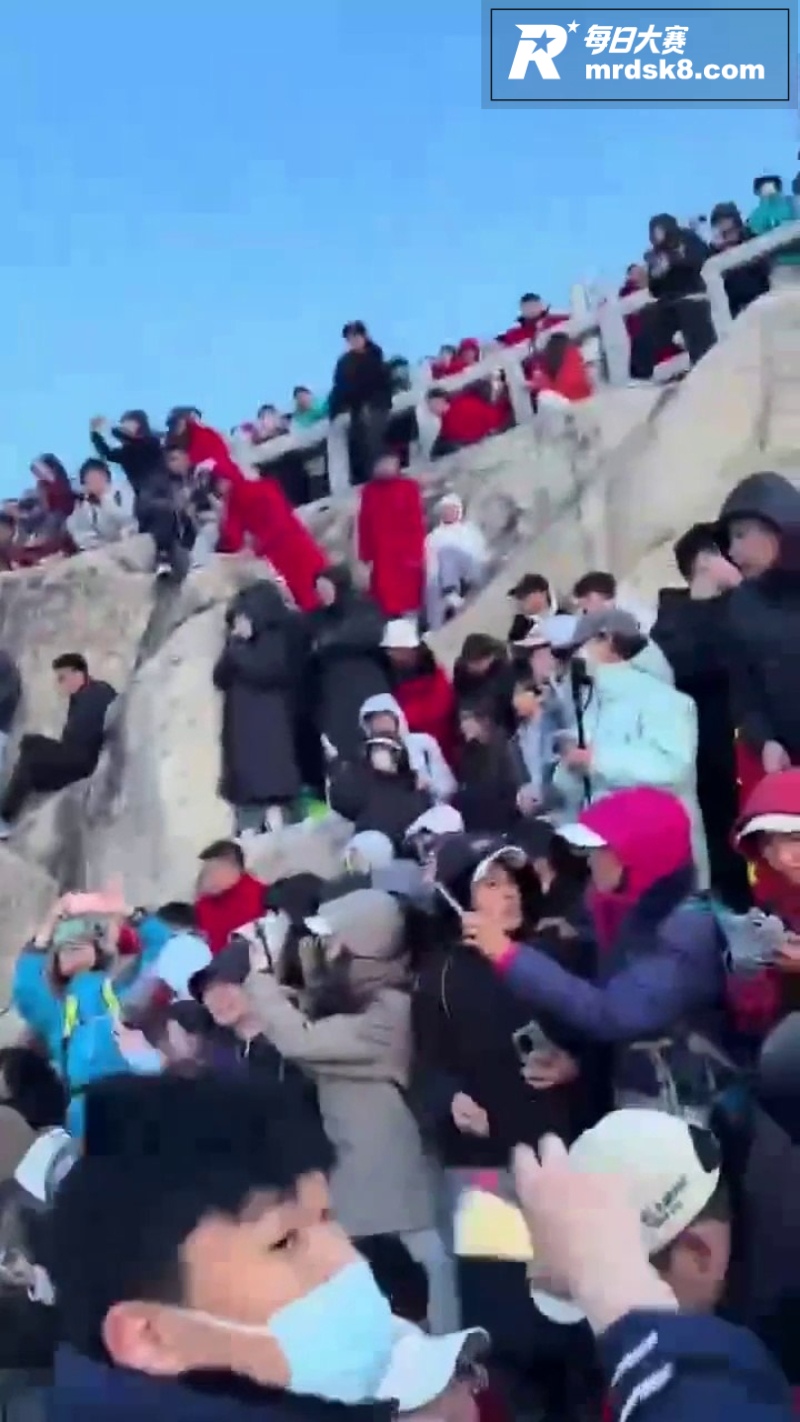 山东泰山风景区冲突事相关图片1