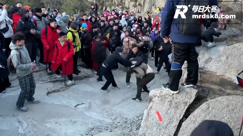 山东泰山风景区冲突事相关图片9