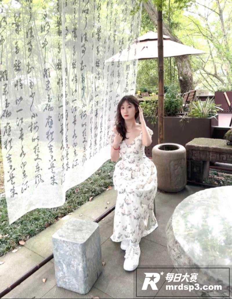 抖音网红美女 小苗 相关图片4