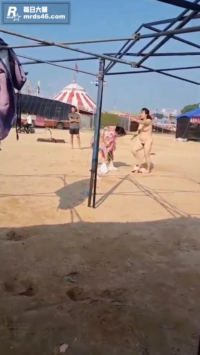 年青小伙与大妈发生口相关图片4