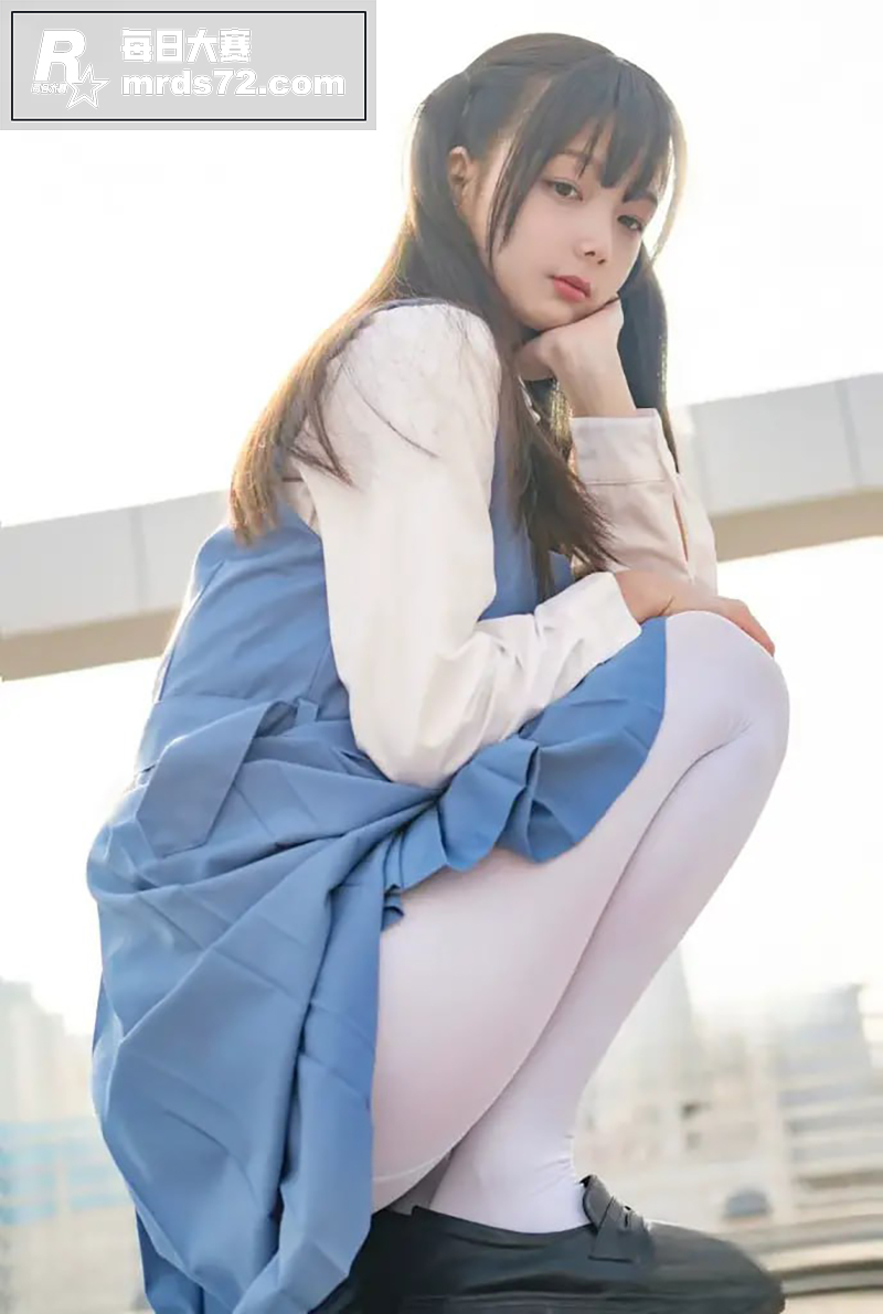 极品日系模特少女 赤相关图片1