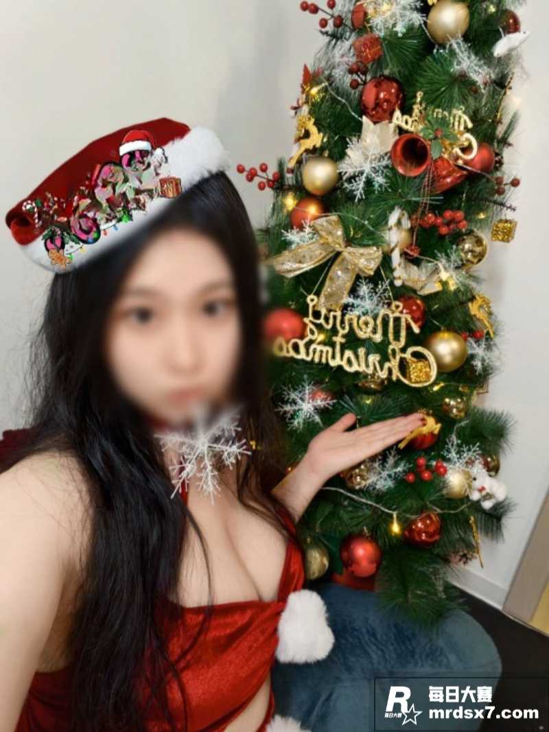 Fansly极品福利相关图片1