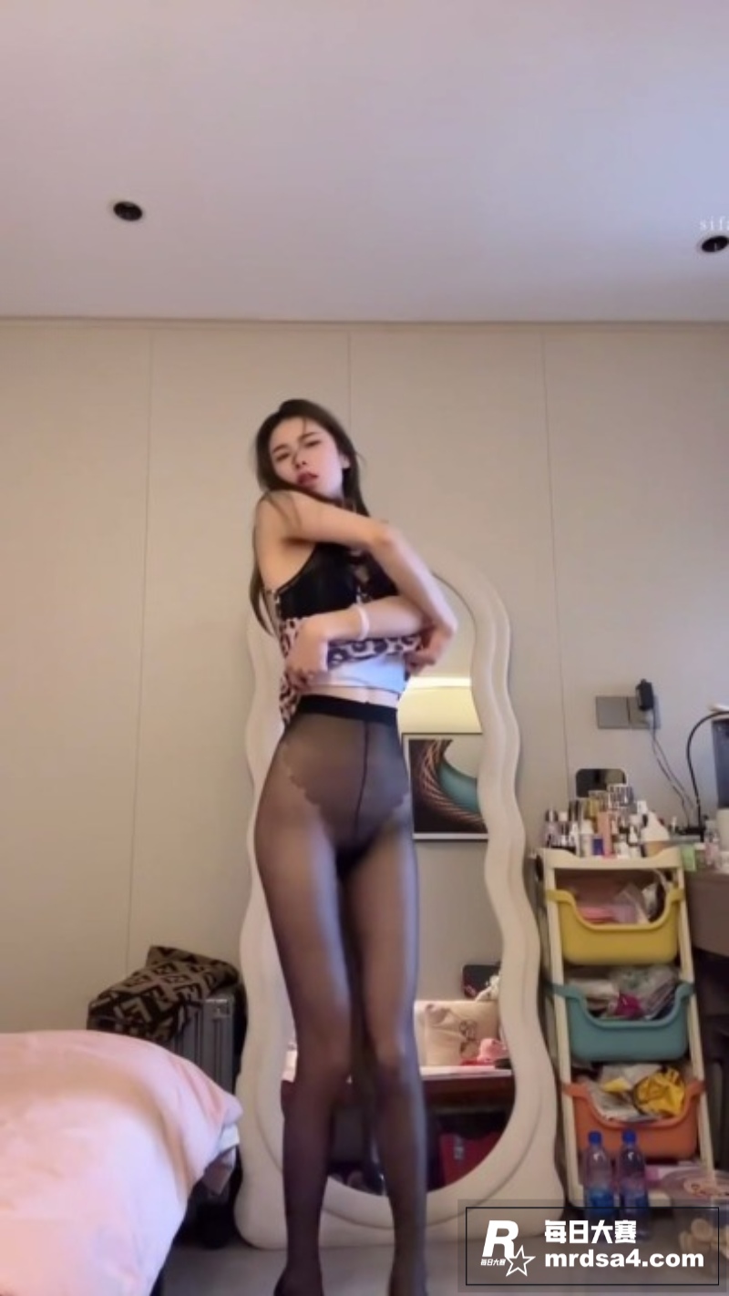 快手反差熟女 是邹琳相关图片2