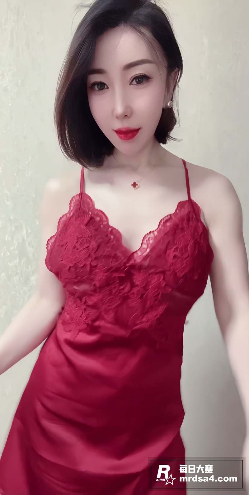 抖音极品巨乳少妇 苏相关图片2