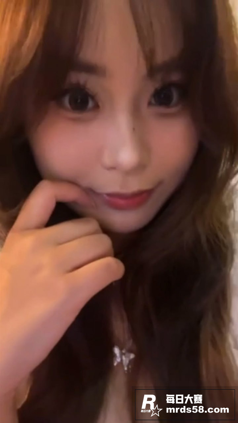 精神小妹混乱的生活 相关图片7