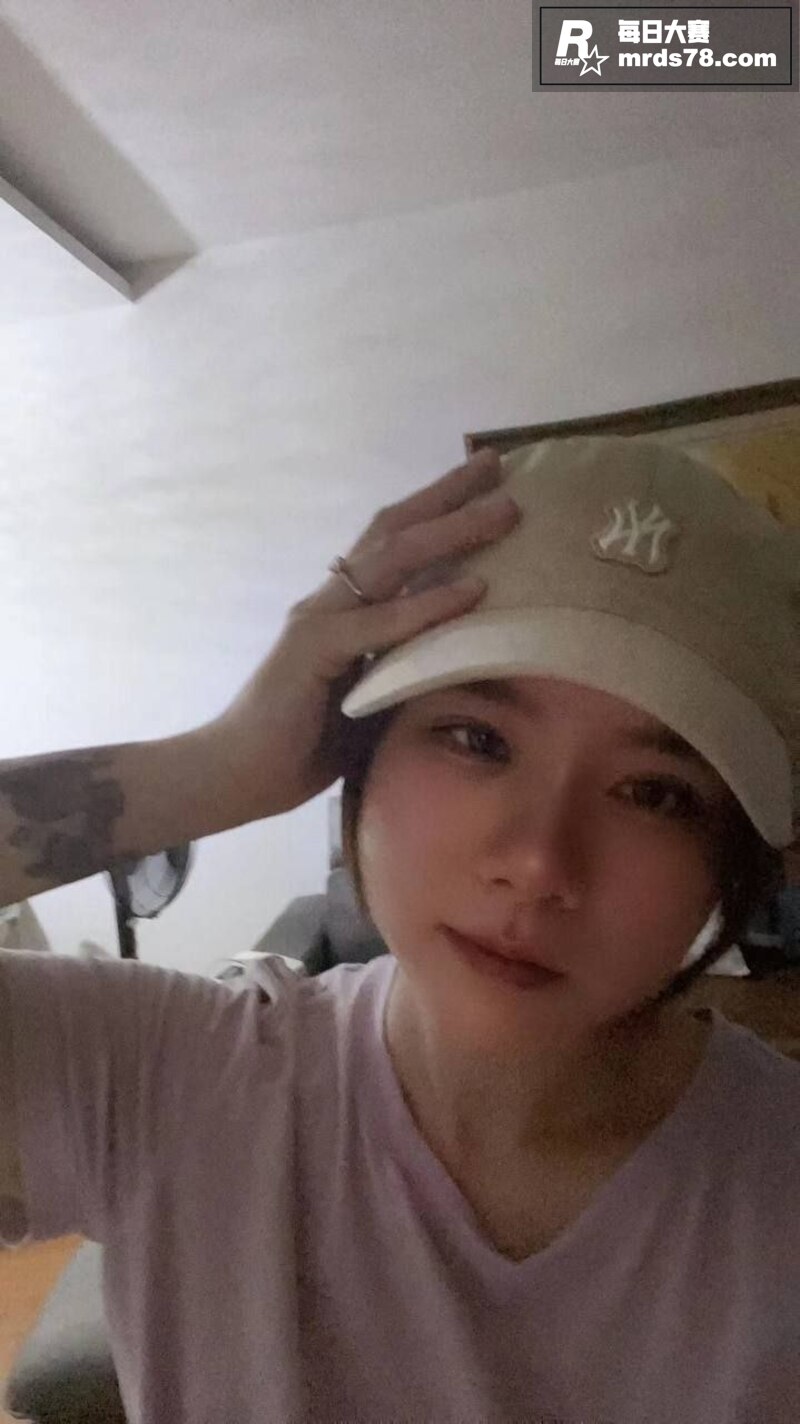 重庆大奶少妇婚内出轨相关图片4