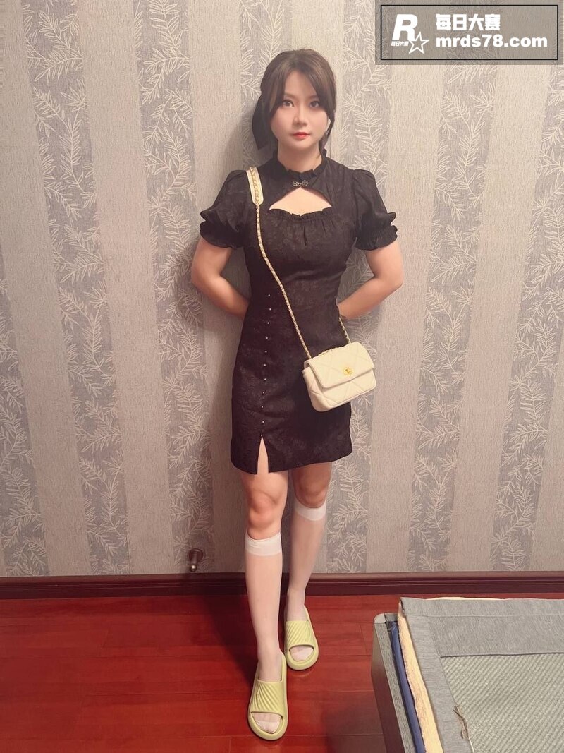 重庆大奶少妇婚内出轨相关图片5