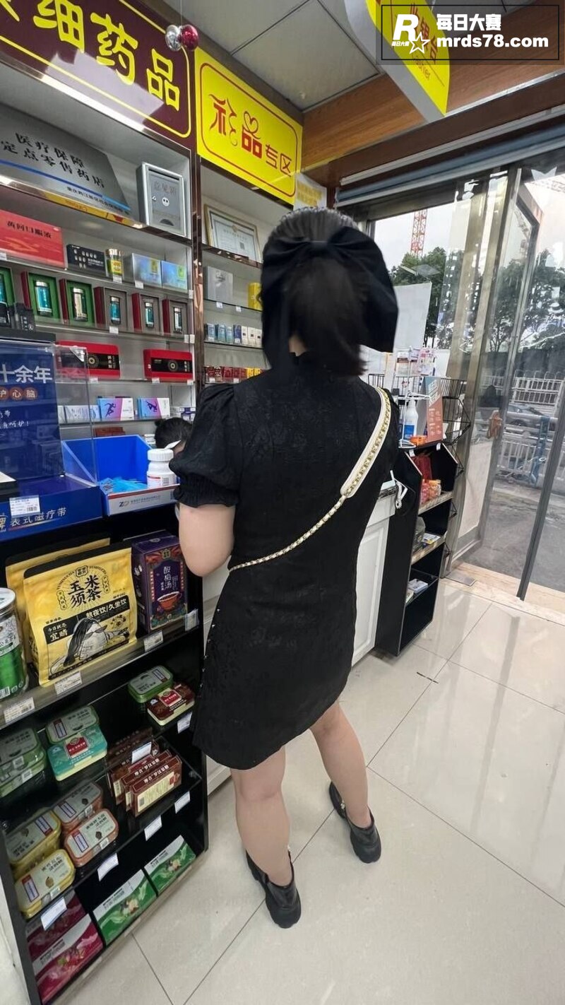 重庆大奶少妇婚内出轨相关图片9