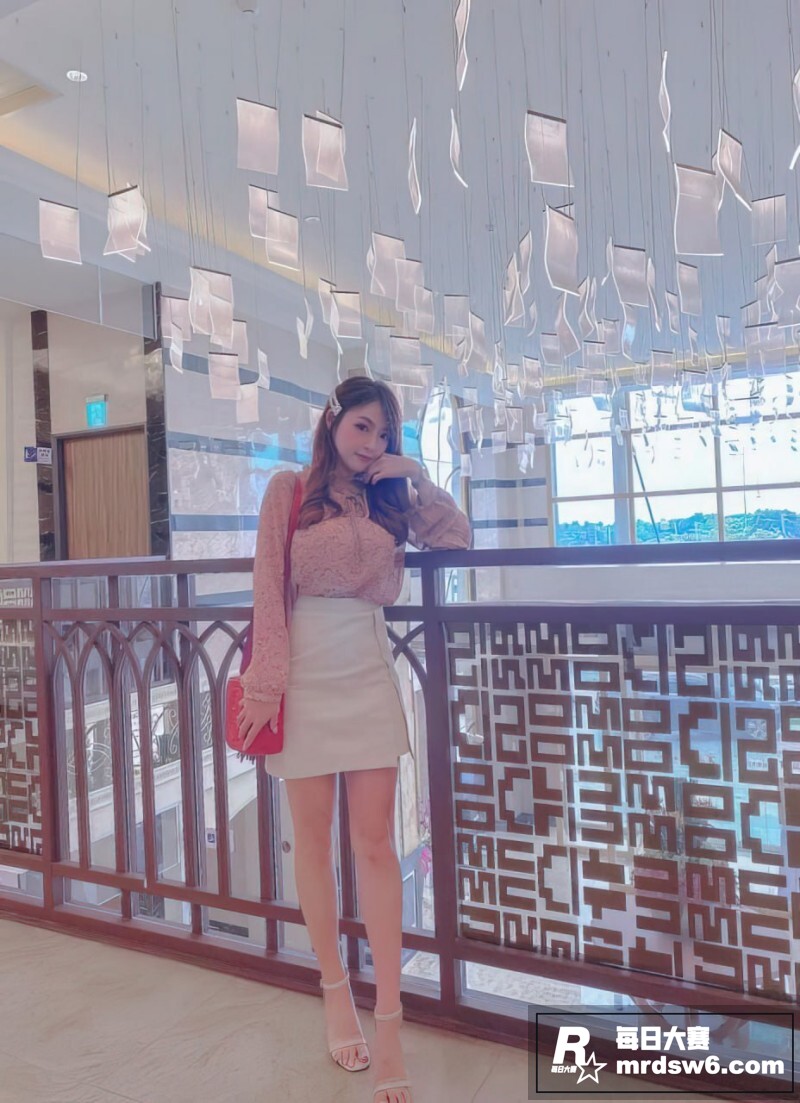 台湾艺校舞蹈系气质女相关图片5