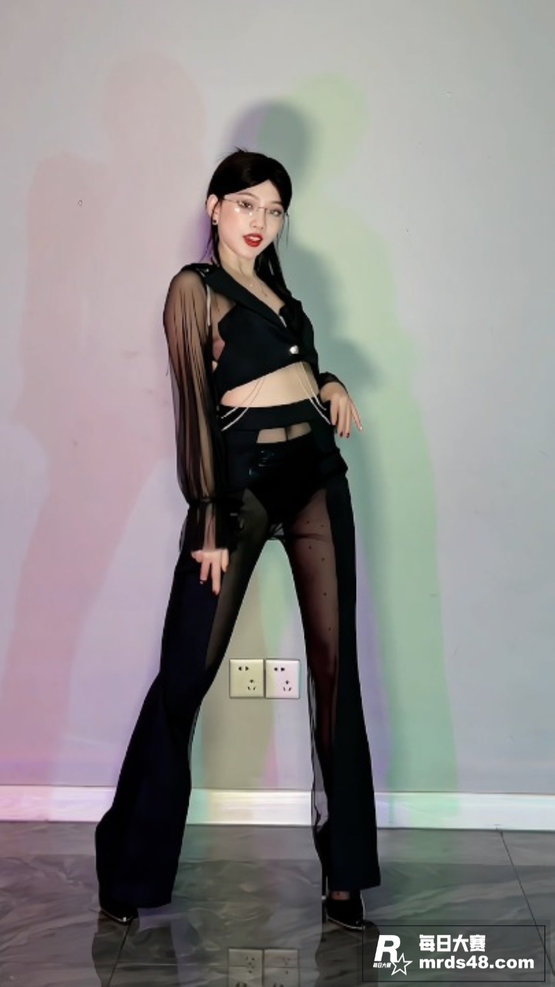 B站高颜值骚舞天后 相关图片2