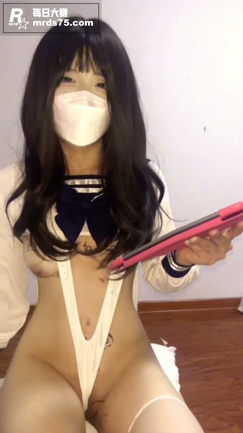 推特极品御姐 柒柒 相关图片7