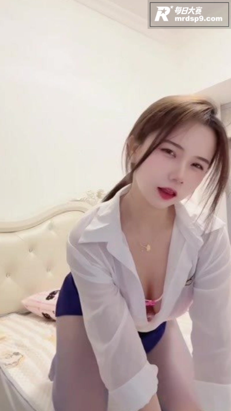 快手巨乳网红 温柔苗相关图片6