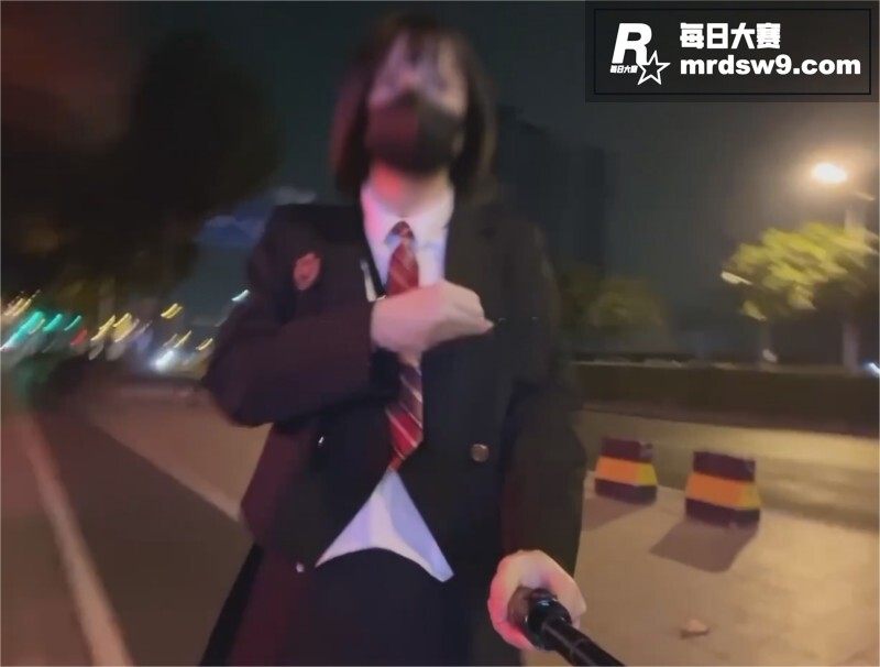 推特美艳伪娘 mik相关图片2