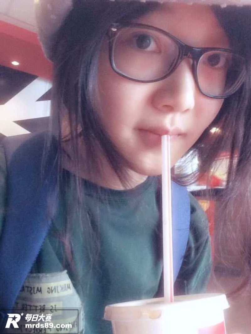 山东极品反差婊大学生相关图片1