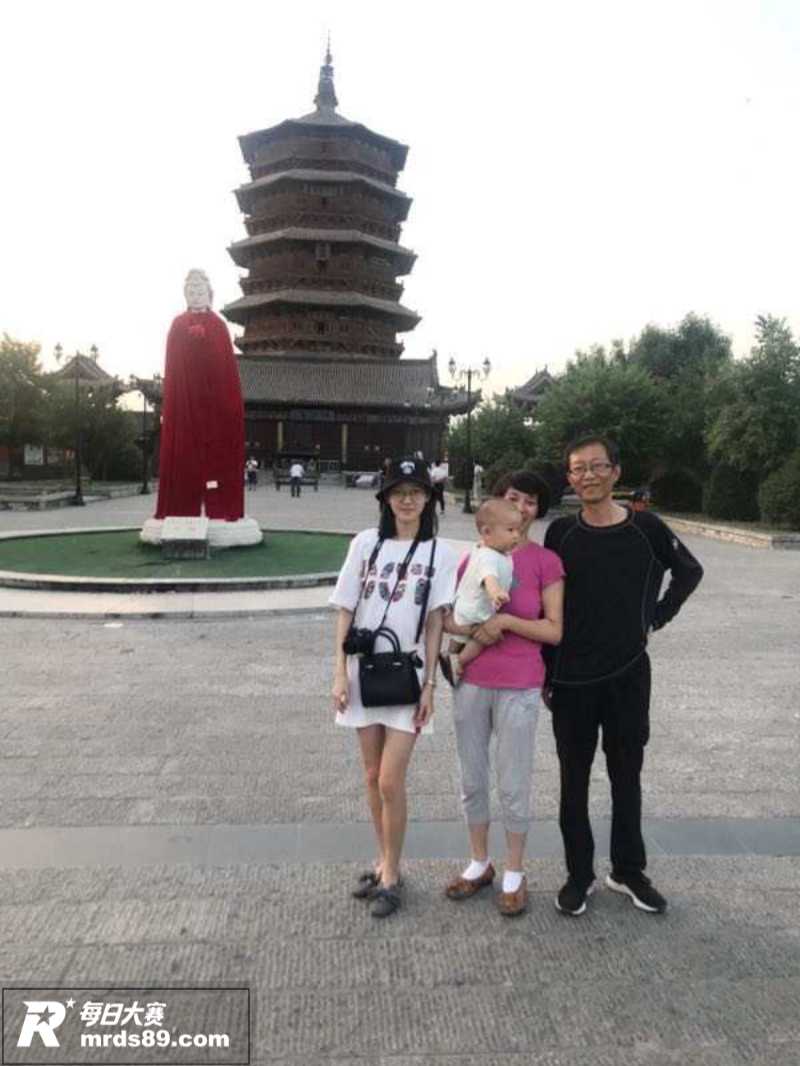 山东极品反差婊大学生相关图片3