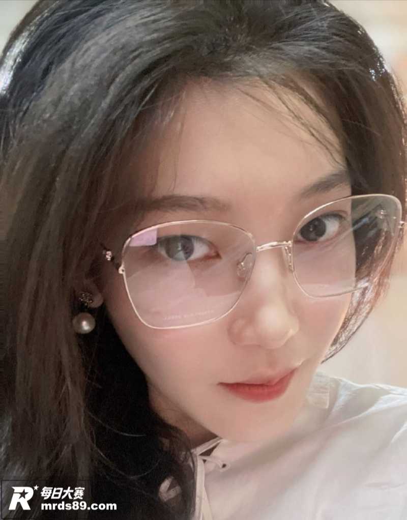 山东极品反差婊大学生相关图片4
