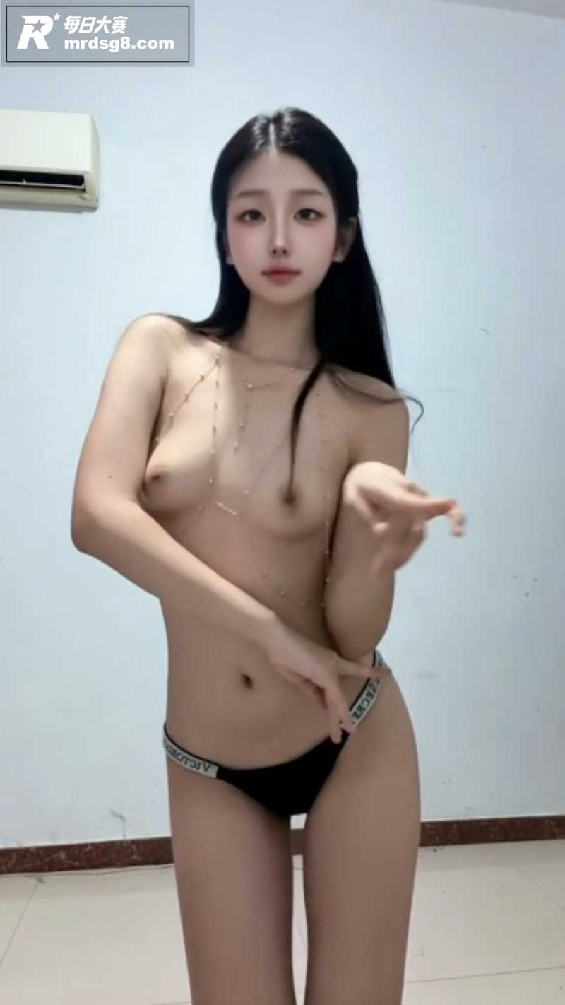 推特新晋福利姬 qi相关图片4