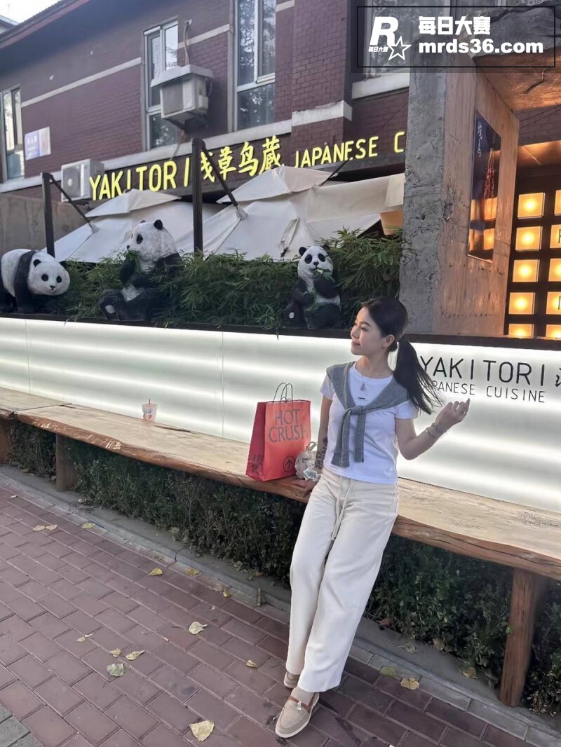 山东青岛清纯甜妹 吴相关图片1