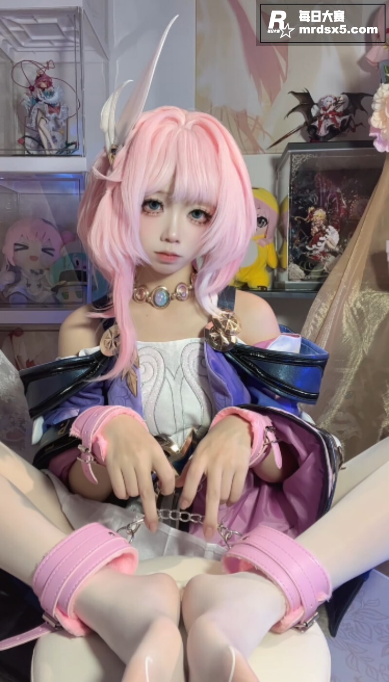 推特二次元萝莉 白栎相关图片4