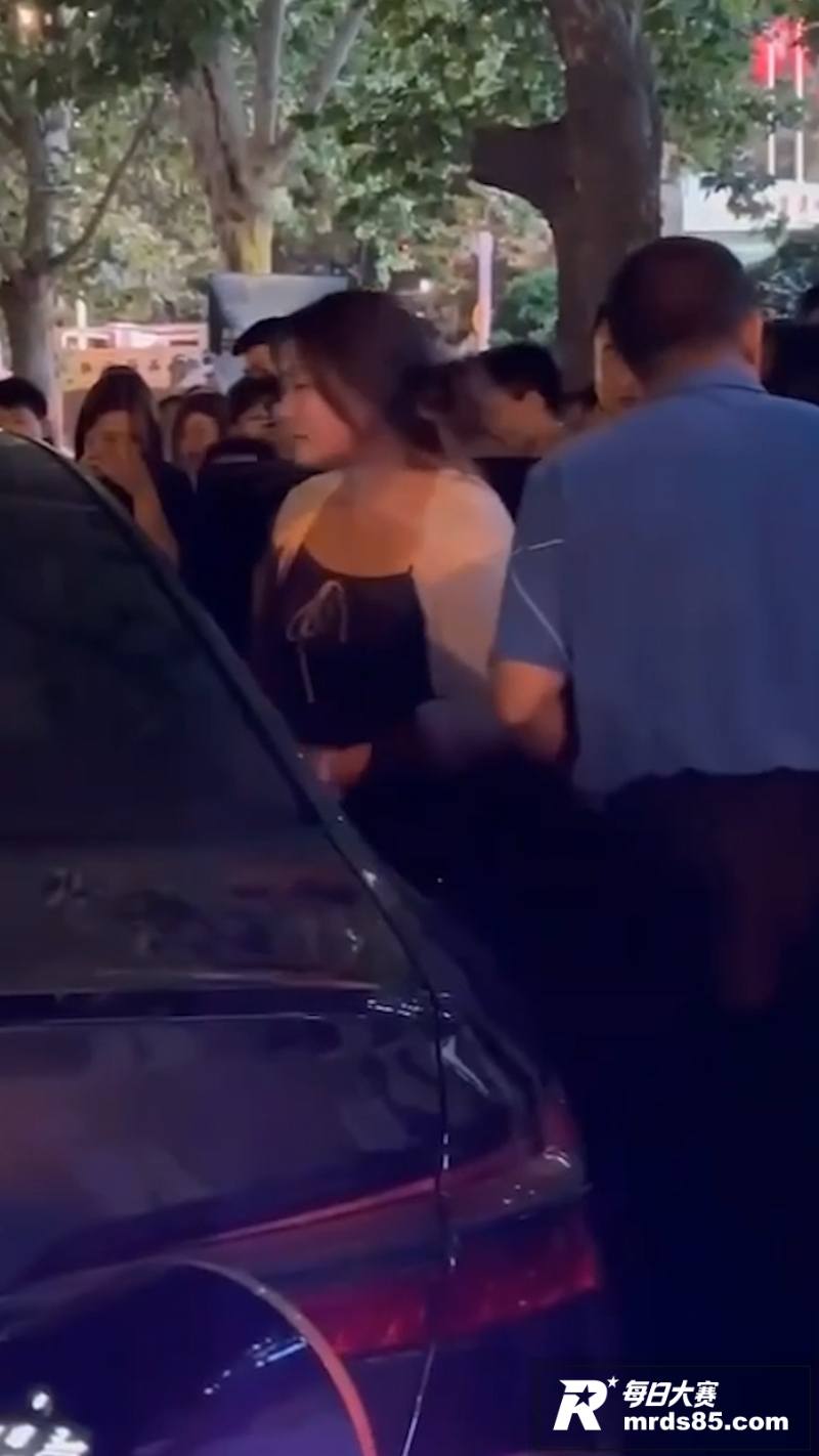 渣男开着原配买的奥迪相关图片10