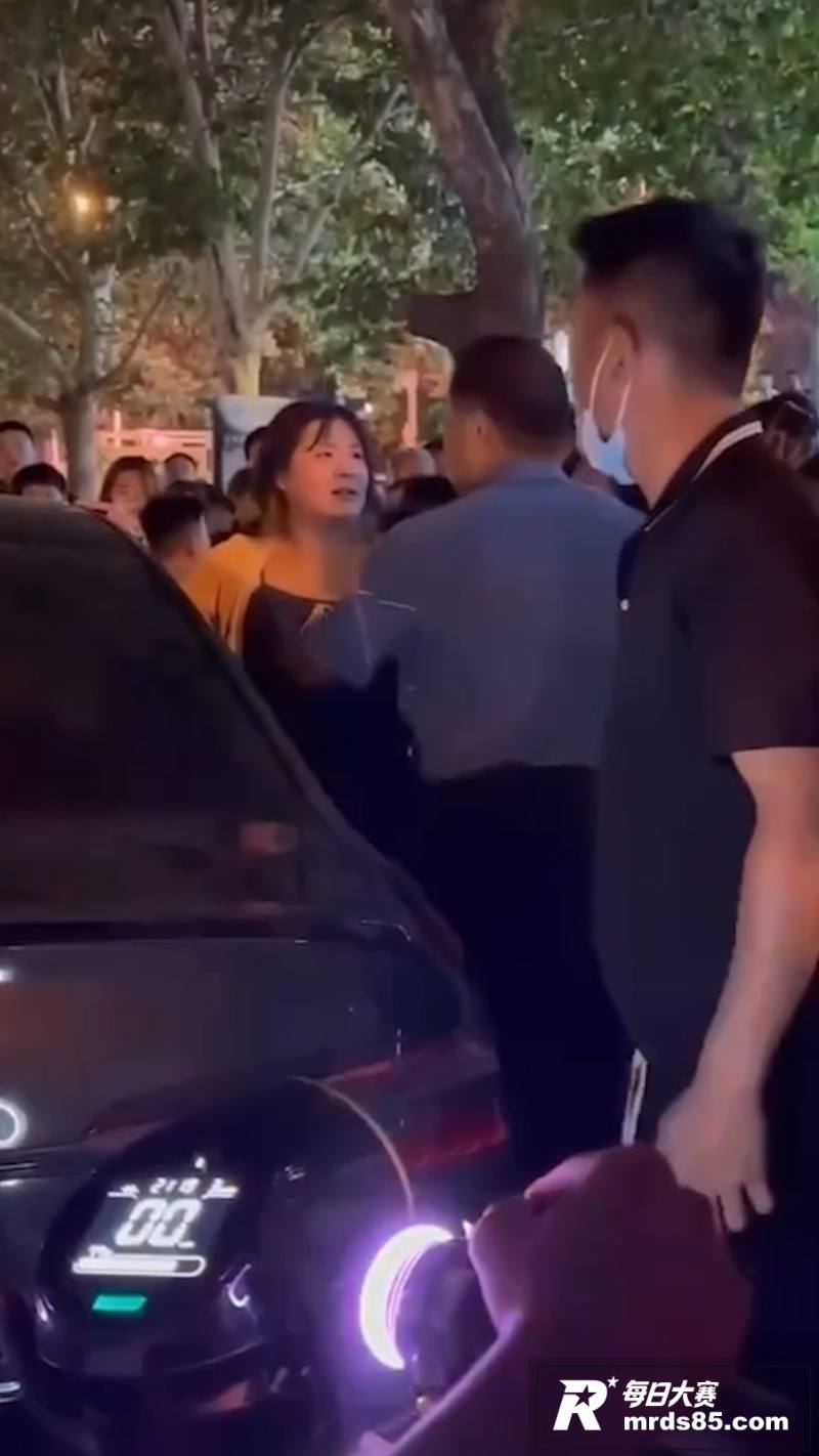 渣男开着原配买的奥迪相关图片11