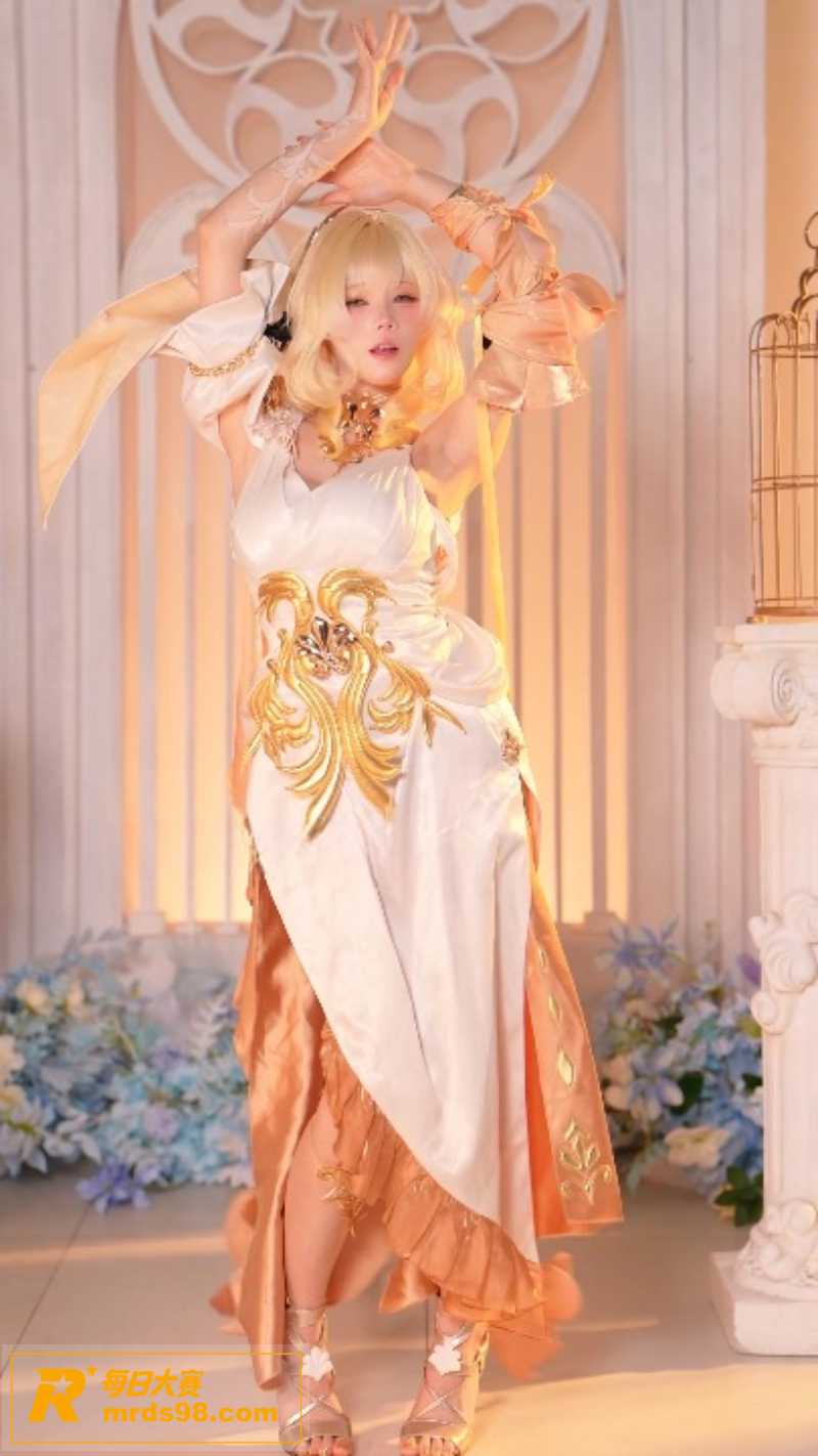 推特高颜值女神 咬一相关图片10