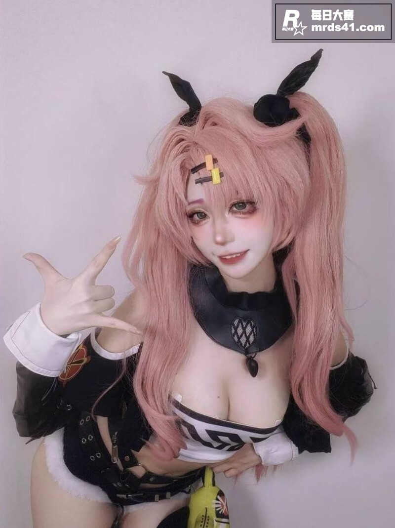 推特极品超美少女 虎相关图片2