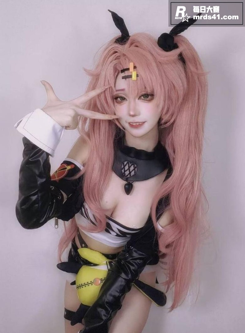 推特极品超美少女 虎相关图片4
