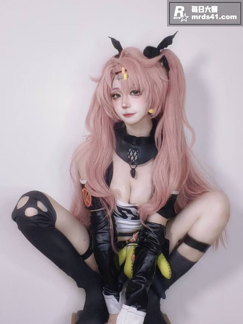 推特极品超美少女 虎相关图片8