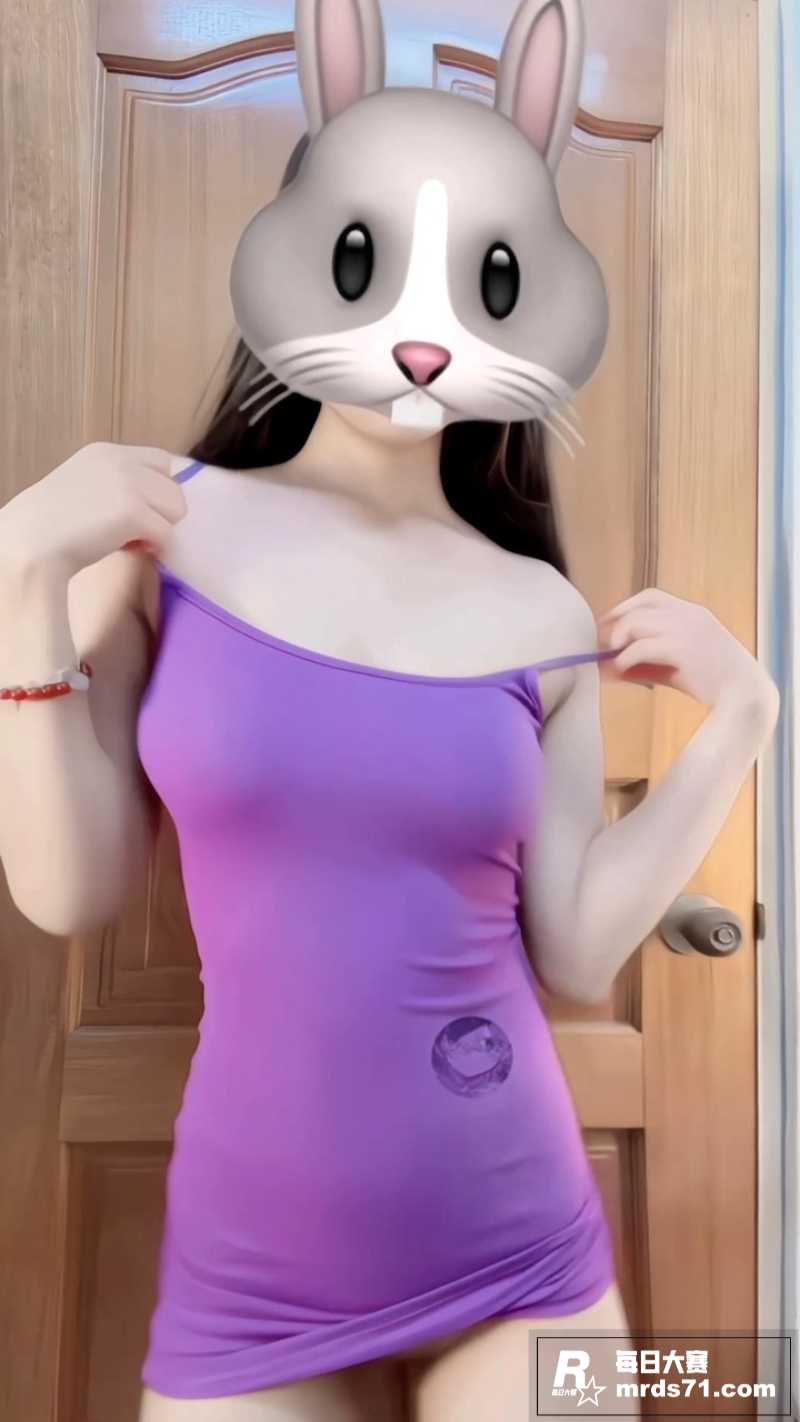 推特巨乳骚利姬 RI相关图片2