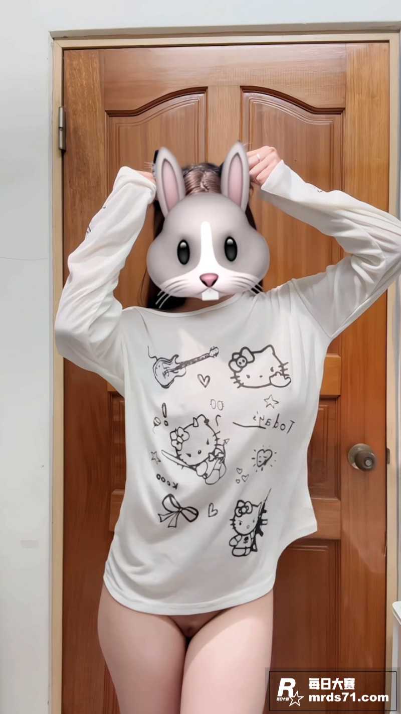 推特巨乳骚利姬 RI相关图片3