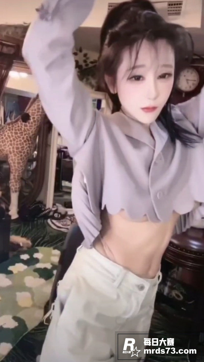 抖音快手网红闪现走光相关图片1
