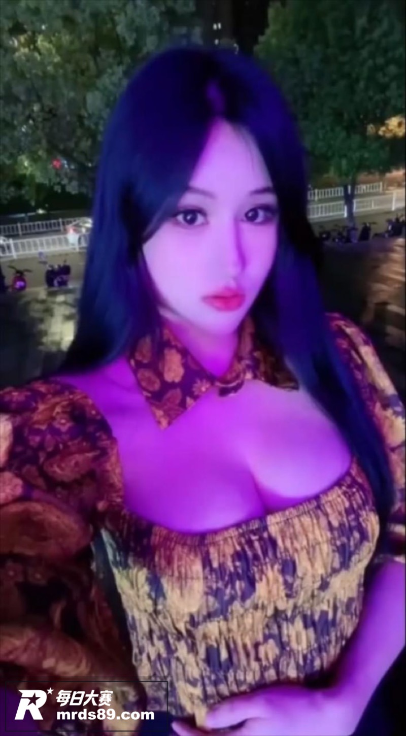 横店十八线演员 大蜜相关图片2