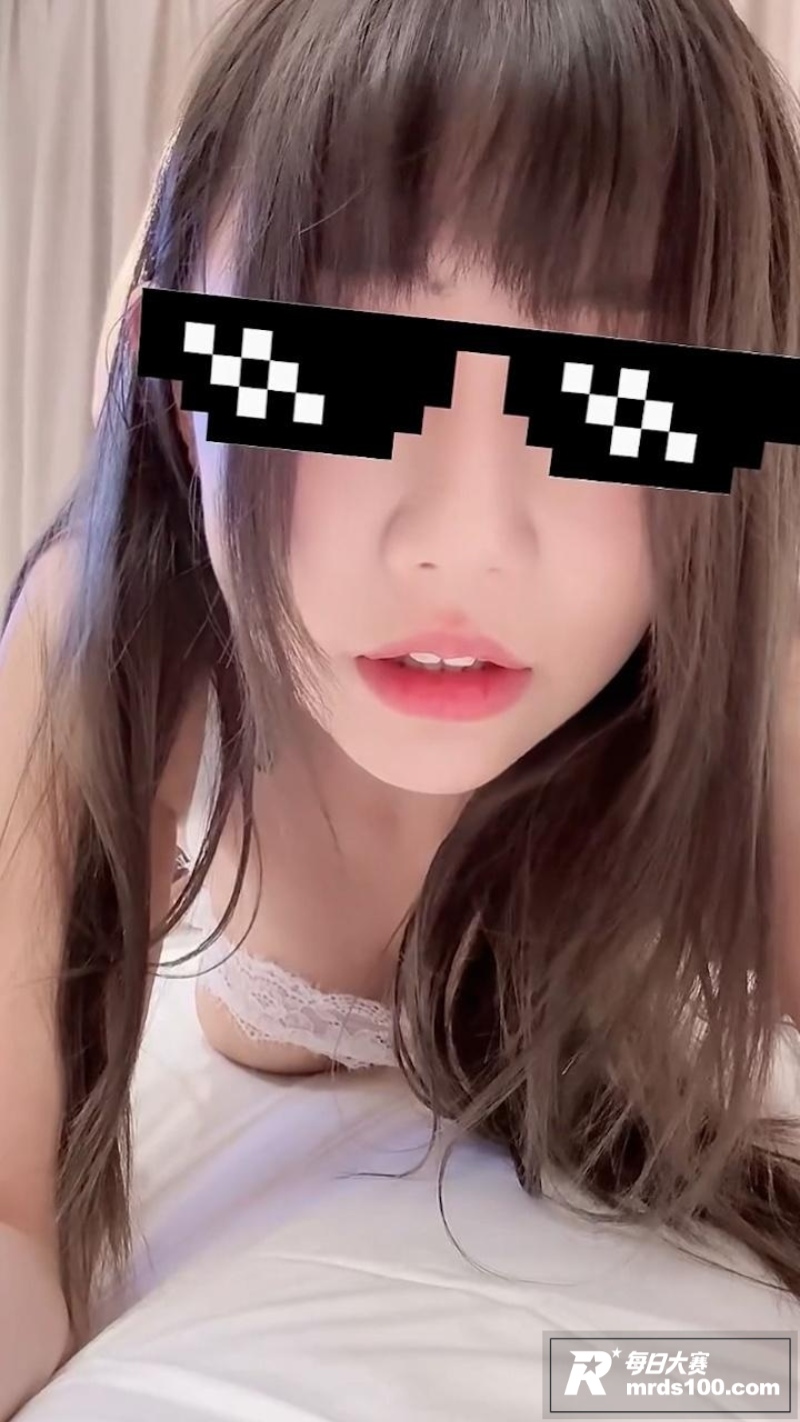 推特巨乳福利姬 三岁相关图片1