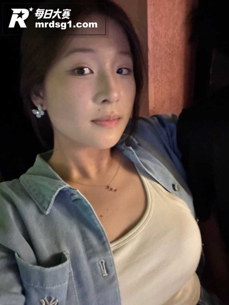 素人泄密 大奶萌妹和相关图片3