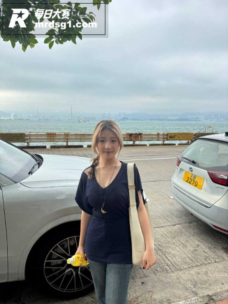 素人泄密 大奶萌妹和相关图片5