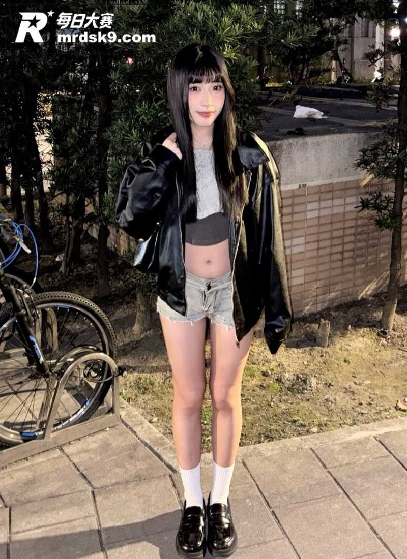 超可爱大一新生学妹均相关图片4