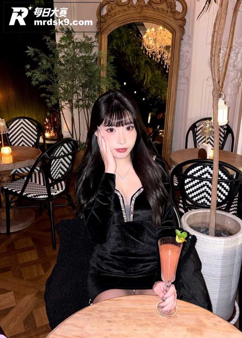 超可爱大一新生学妹均相关图片6