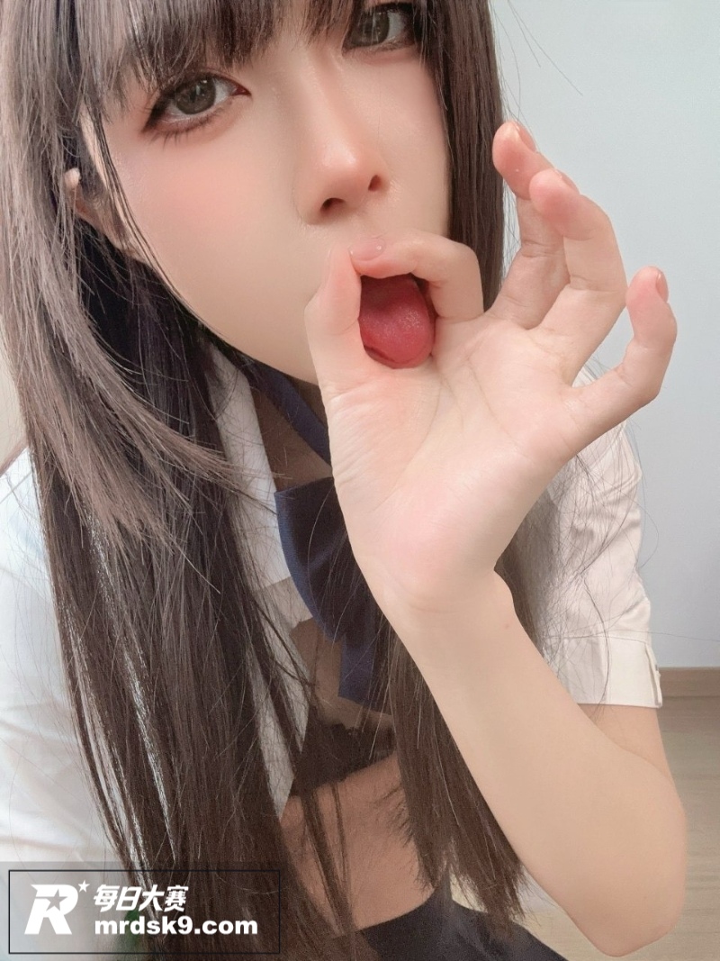 推特高颜值福利姬 布相关图片15