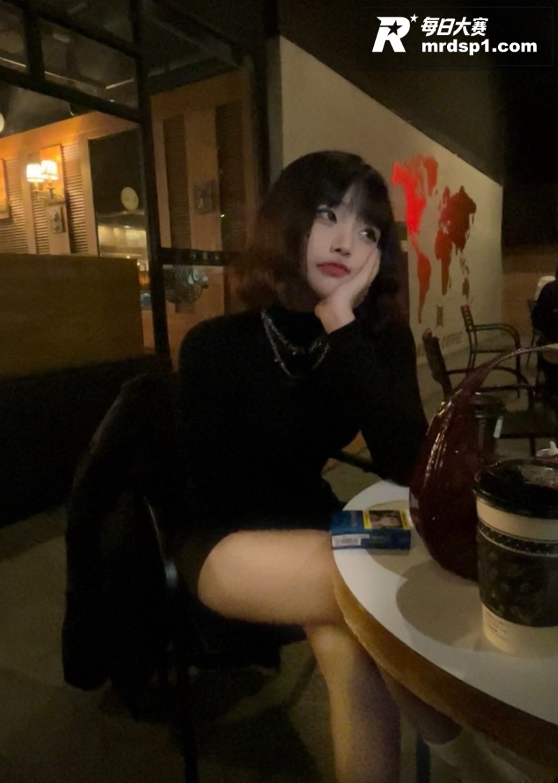 短发御姐网红 敝姓关相关图片6