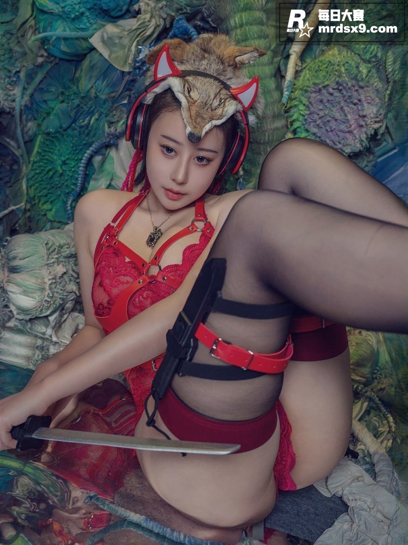 推特巨乳女神 奈汐酱相关图片2