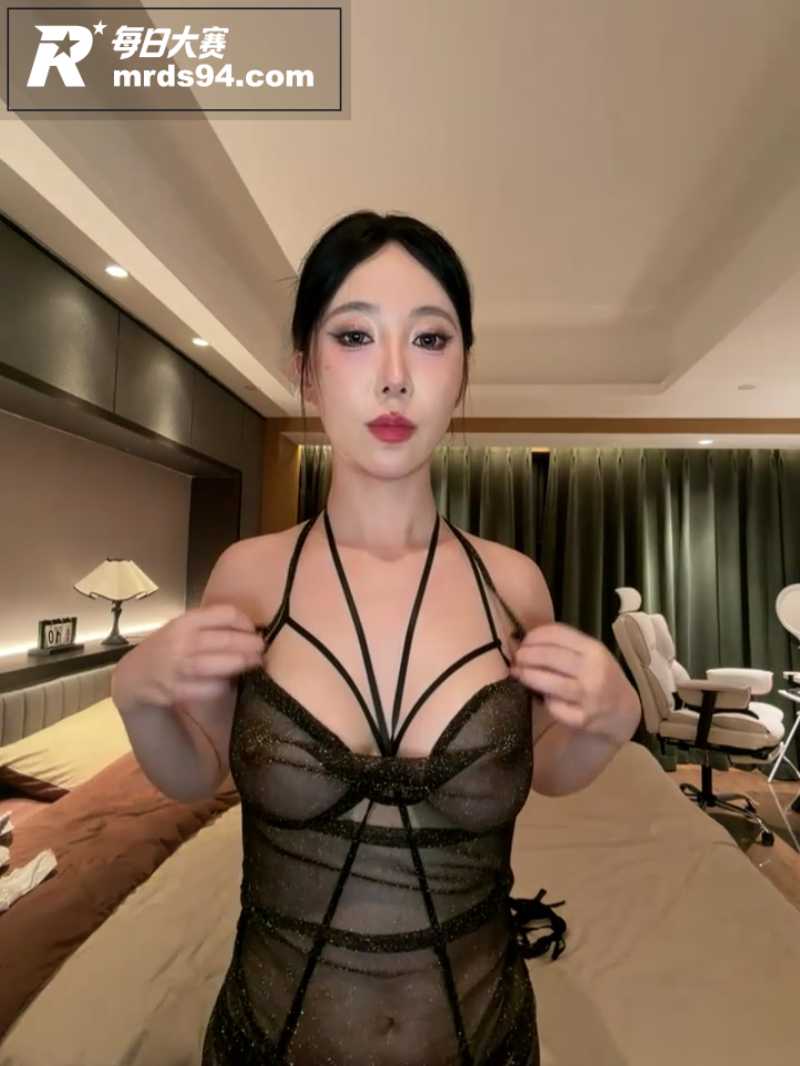 ST站高颜值御姐 A相关图片10