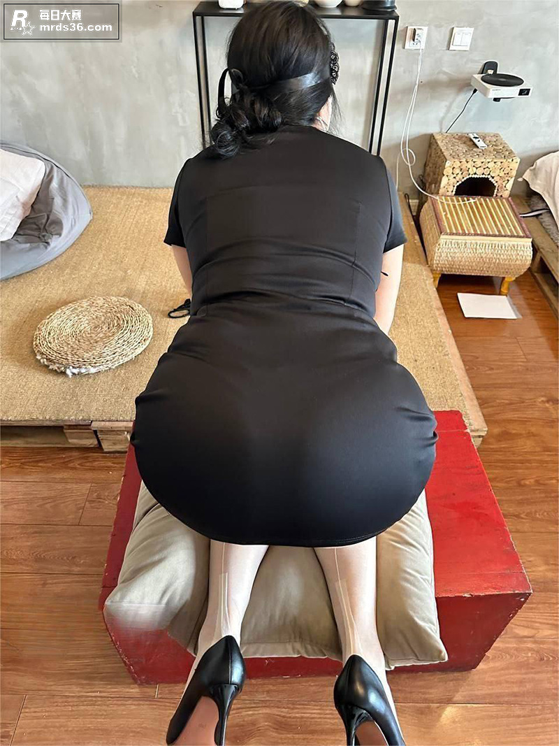 推特极品熟女 会计小相关图片1