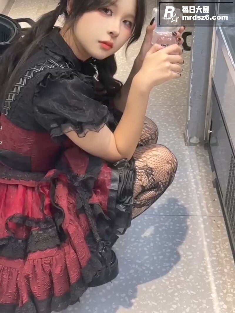 广州高颜值嫩妹 陈诗相关图片3