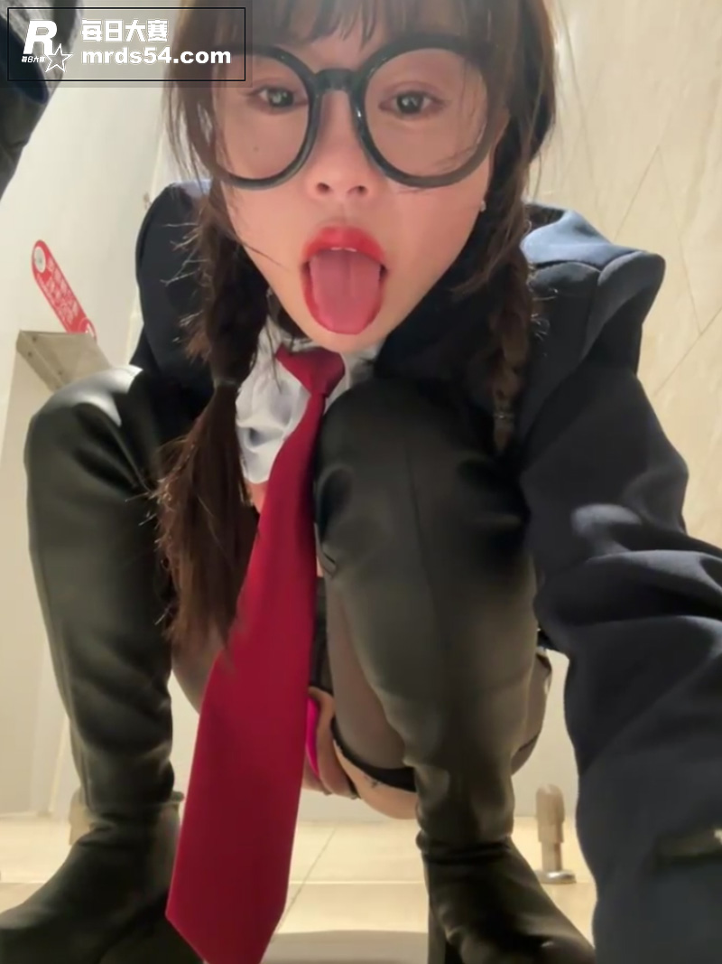 推特高颜值反差网红 相关图片2