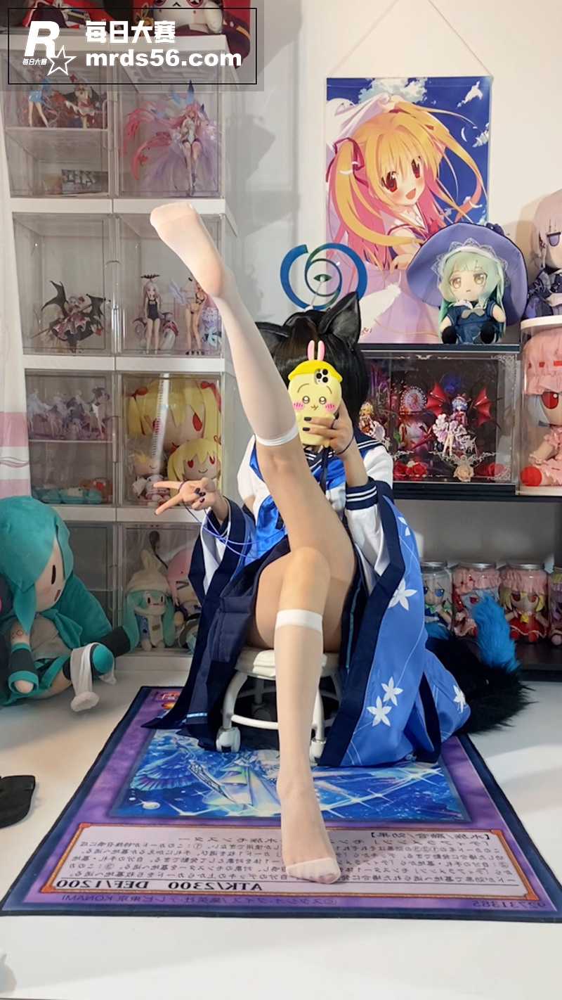 推特美腿萝莉福利姬 相关图片4