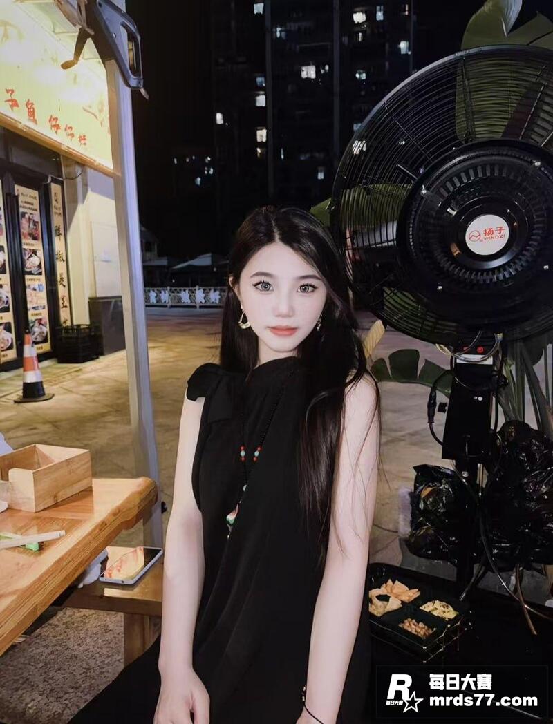 重庆高颜值嫩妹 杨婉相关图片3
