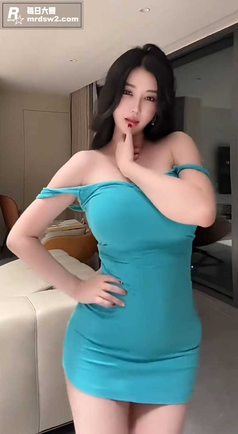 快手巨乳反差婊 崔树相关图片4